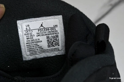 Hyperoad “Gunsmoke” Air 8 Winterized Jordan 1009